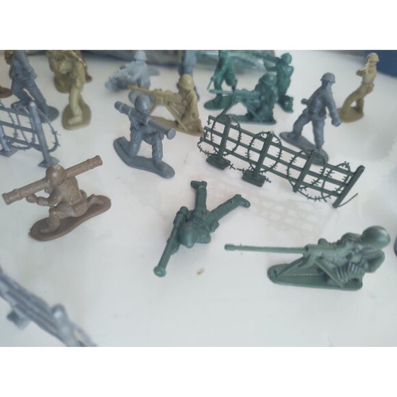 vintage plastic toy soldier lot Airfix & TimMee 200 plus - Picture 4 of 16